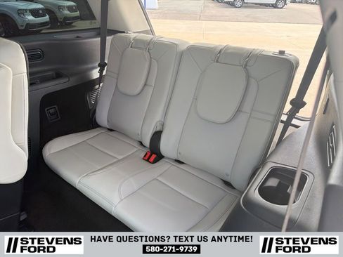 Used 2025 Lincoln Aviator 2WD w/ Equipment Group 101A image 34