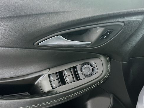 Used 2025 Buick Encore GX Preferred FWD image 15