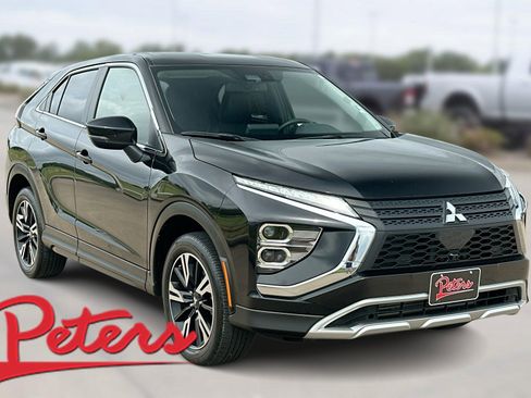 Used 2024 Mitsubishi Eclipse Cross SE image 1