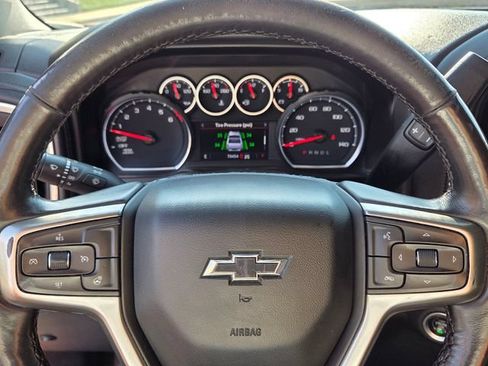 Used 2021 Chevrolet Silverado 1500 RST w/ Convenience Package II AWD/4WD image 23