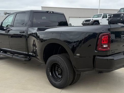 New 2026 RAM 3500 Big Horn AWD/4WD image 6