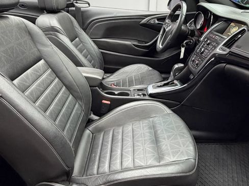 Used 2019 Buick Cascada Premium FWD image 29