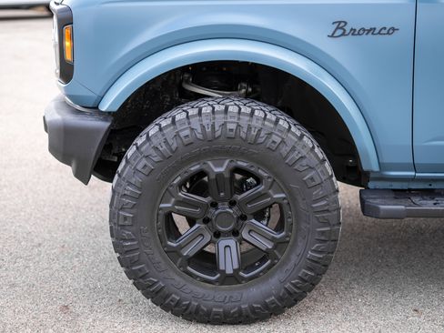 Used 2022 Ford Bronco Outer Banks image 9