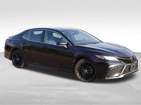 Used 2024 Toyota Camry XSE image 2