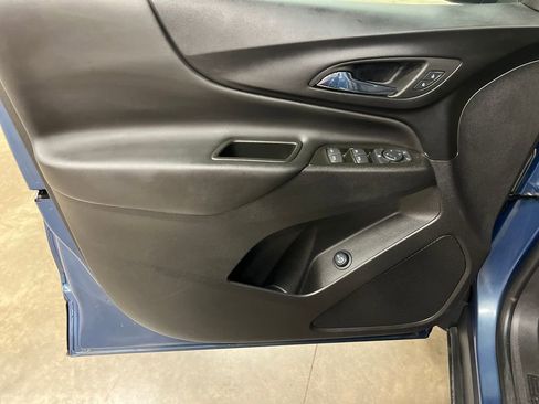 Used 2024 Chevrolet Equinox LT AWD/4WD image 16
