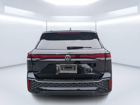 New 2026 Volkswagen Tiguan SE R-Line image 4