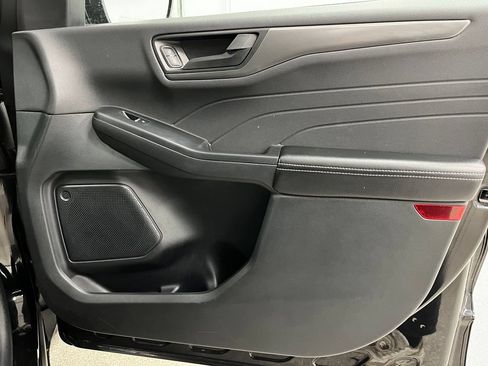 Used 2025 Ford Escape Active AWD/4WD image 52