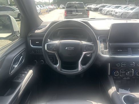Used 2024 Chevrolet Suburban Z71 w/ Luxury Package AWD/4WD image 25