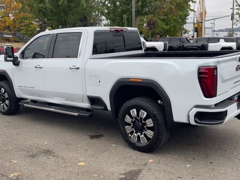 New 2026 GMC Sierra 3500 Denali w/ Denali Reserve Package image 75