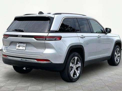 Used 2023 Jeep Grand Cherokee 4WD 4xe image 5