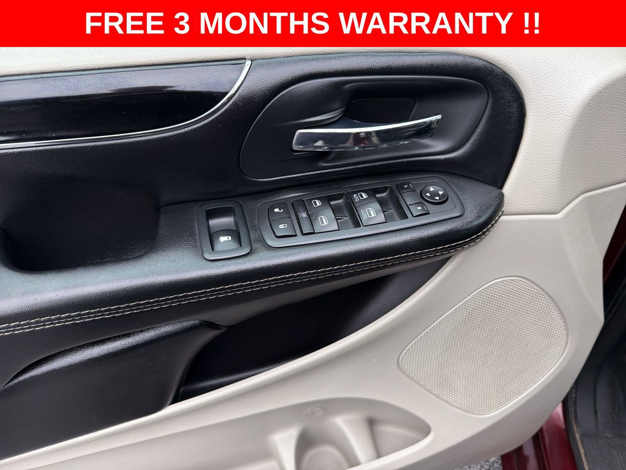 Used 2020 Dodge Grand Caravan SXT FWD image 12