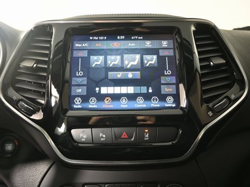 Used 2022 Jeep Cherokee Limited image 28