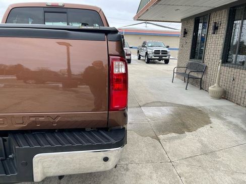 Used 2011 Ford F250 Lariat w/ Chrome Pkg image 11