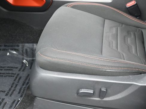 Used 2024 Nissan Frontier PRO-4X w/ Pro Convenience Package image 17