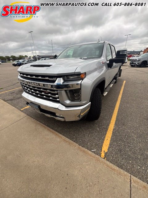 Used 2022 Chevrolet Silverado 2500 LTZ AWD/4WD image 1