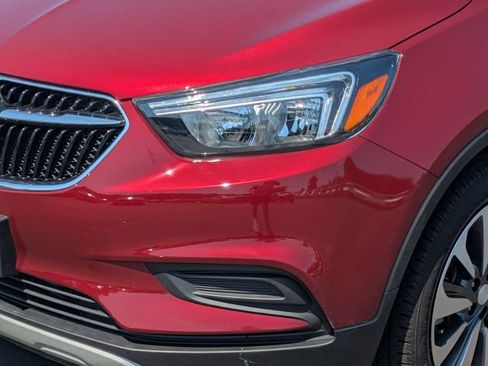 Used 2022 Buick Encore Preferred w/ Safety Package FWD image 9