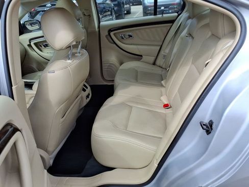 Used 2017 Ford Taurus Limited FWD image 12