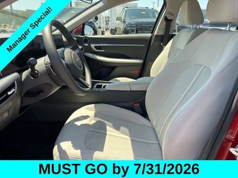 Used 2025 Hyundai Sonata SEL FWD image 15