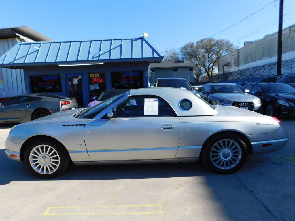 Used 2004 Ford Thunderbird RWD image 4