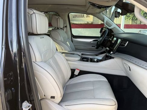 Used 2023 Jeep Grand Wagoneer Series II w/ Flexible Seating Group AWD/4WD image 29
