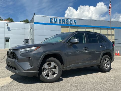 Used 2022 Toyota RAV4 XLE w/ Convenience Package AWD/4WD image 1