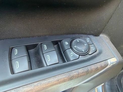 Used 2021 GMC Sierra 1500 Denali AWD/4WD image 8