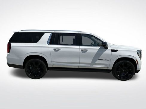 New 2026 GMC Yukon XL Denali image 8
