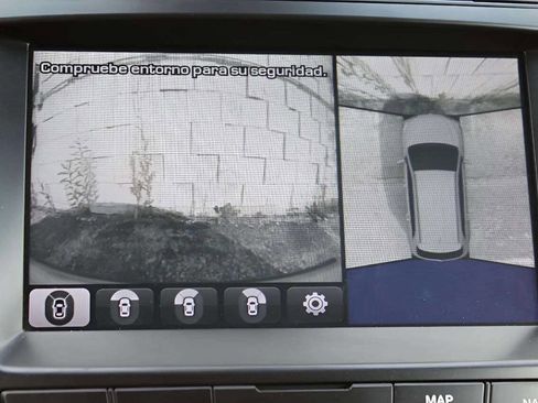 Used 2017 Hyundai Santa Fe Limited image 32