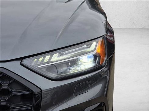 Certified 2022 Audi Q5 2.0T Prestige image 9