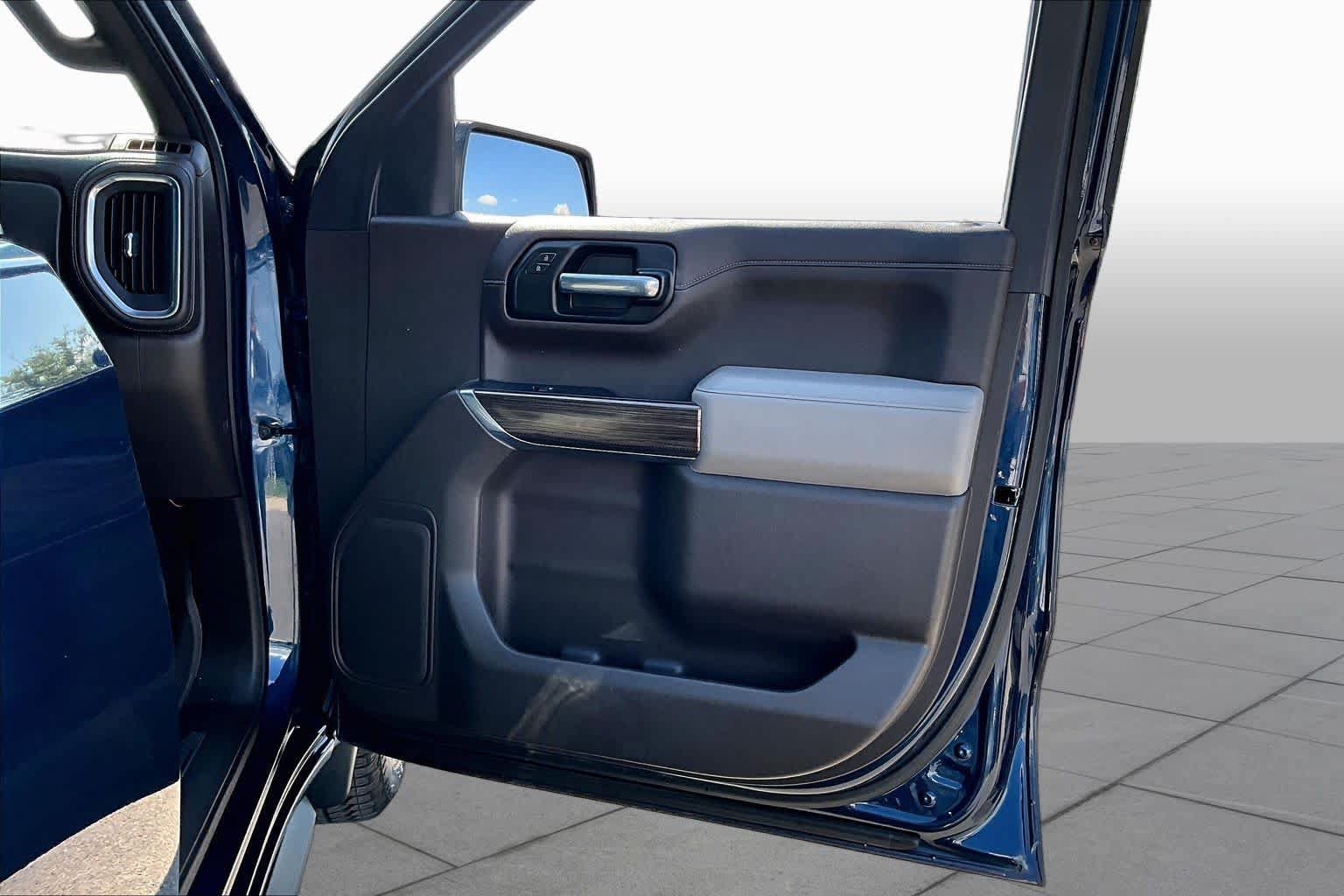 Used 2021 Chevrolet Silverado 1500 LT w/ Texas Edition Plus AWD/4WD image 26