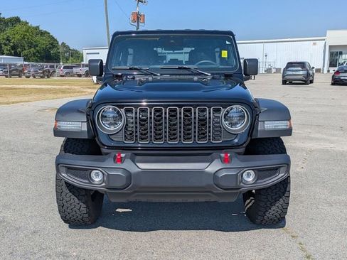 Used 2025 Jeep Wrangler Unlimited Rubicon AWD/4WD image 8