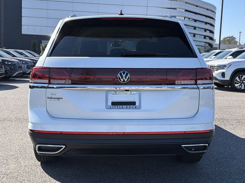 New 2026 Volkswagen Atlas SE image 4