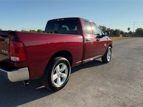 Used 2024 RAM 1500 Classic SLT image 8