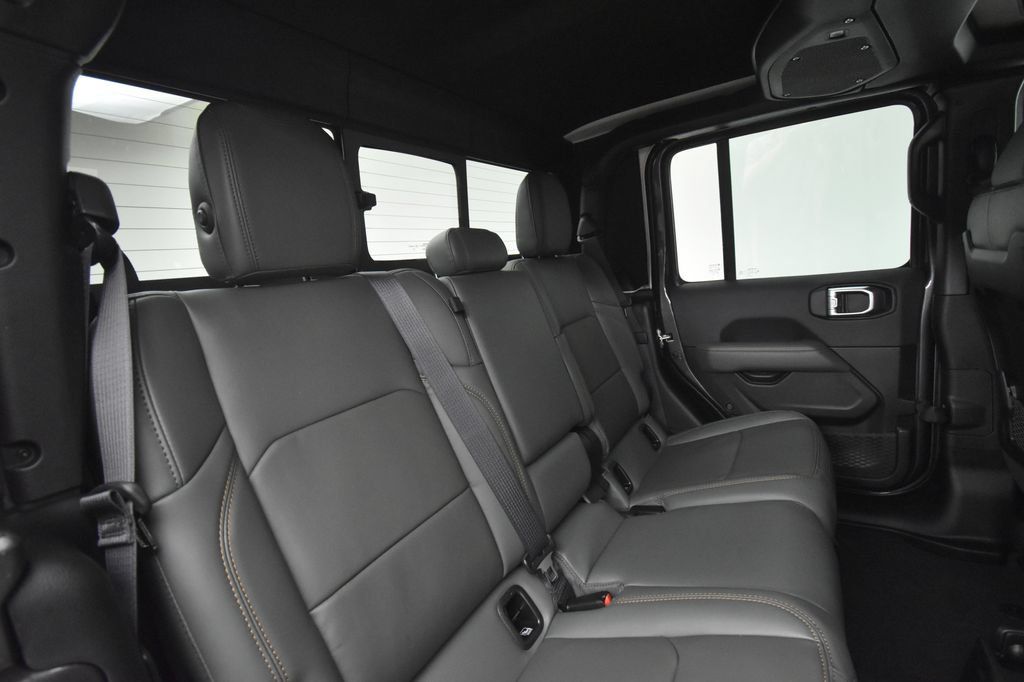 New 2027 Jeep Gladiator Mojave AWD/4WD image 21