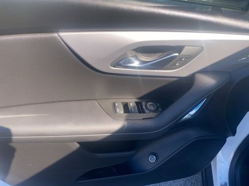 Used 2025 Chevrolet Blazer LT w/ Midnight/Sport Edition image 17