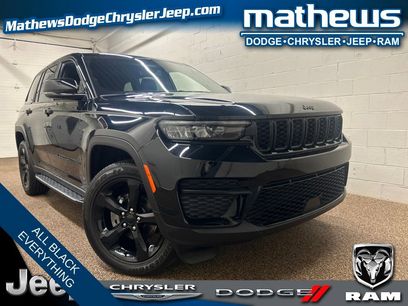 Used 2024 Jeep Grand Cherokee Altitude