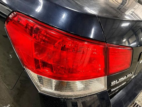 Used 2013 Subaru Legacy 2.5i Premium w/ All-Weather Pkg image 28