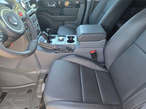 Used 2025 INEOS Grenadier AWD/4WD image 13