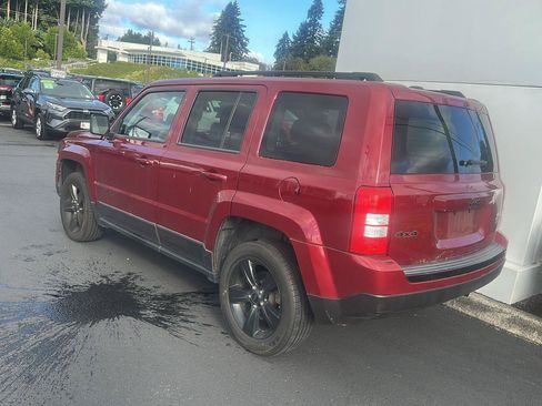 Used 2015 Jeep Patriot Sport w/ Power Value Group AWD/4WD image 6