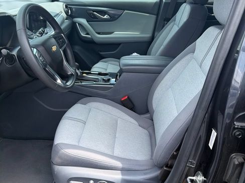 Used 2022 Chevrolet Blazer LT FWD image 6