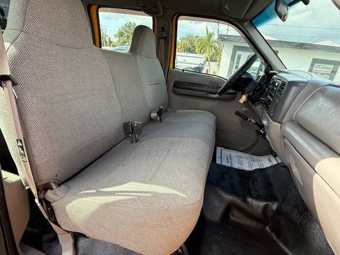 Used 2001 Ford F350 XL image 16