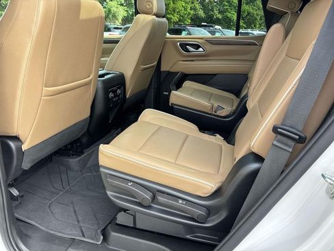 Used 2023 Chevrolet Tahoe Premier AWD/4WD image 11