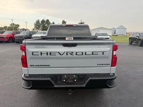 Used 2024 Chevrolet Silverado 1500 Custom Trail Boss w/ LPO, Dark Essentials Package image 4