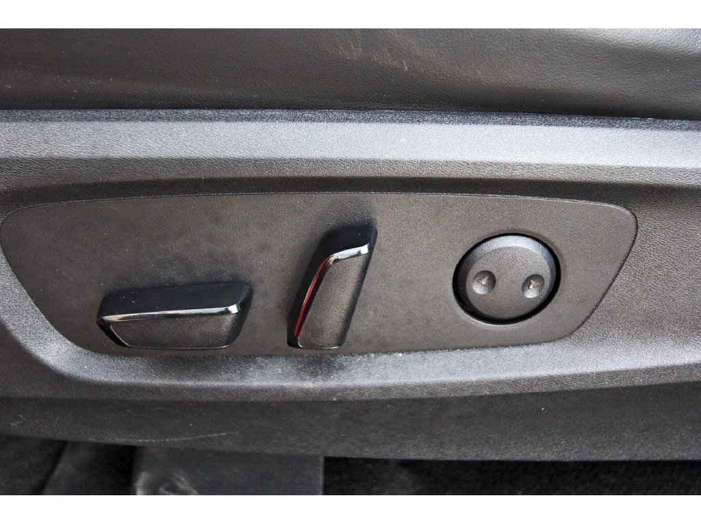 Used 2023 Nissan Pathfinder Platinum w/ Lighting Package (N93) FWD image 34