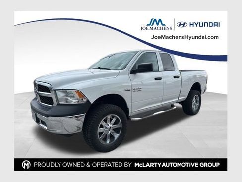Used 2018 RAM 1500 ST w/ SXT Appearance Group AWD/4WD image 1