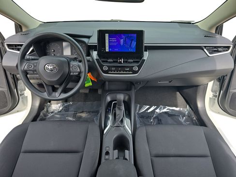 Used 2024 Toyota Corolla LE image 9