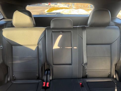 Used 2021 Volkswagen Atlas Cross Sport SE image 23