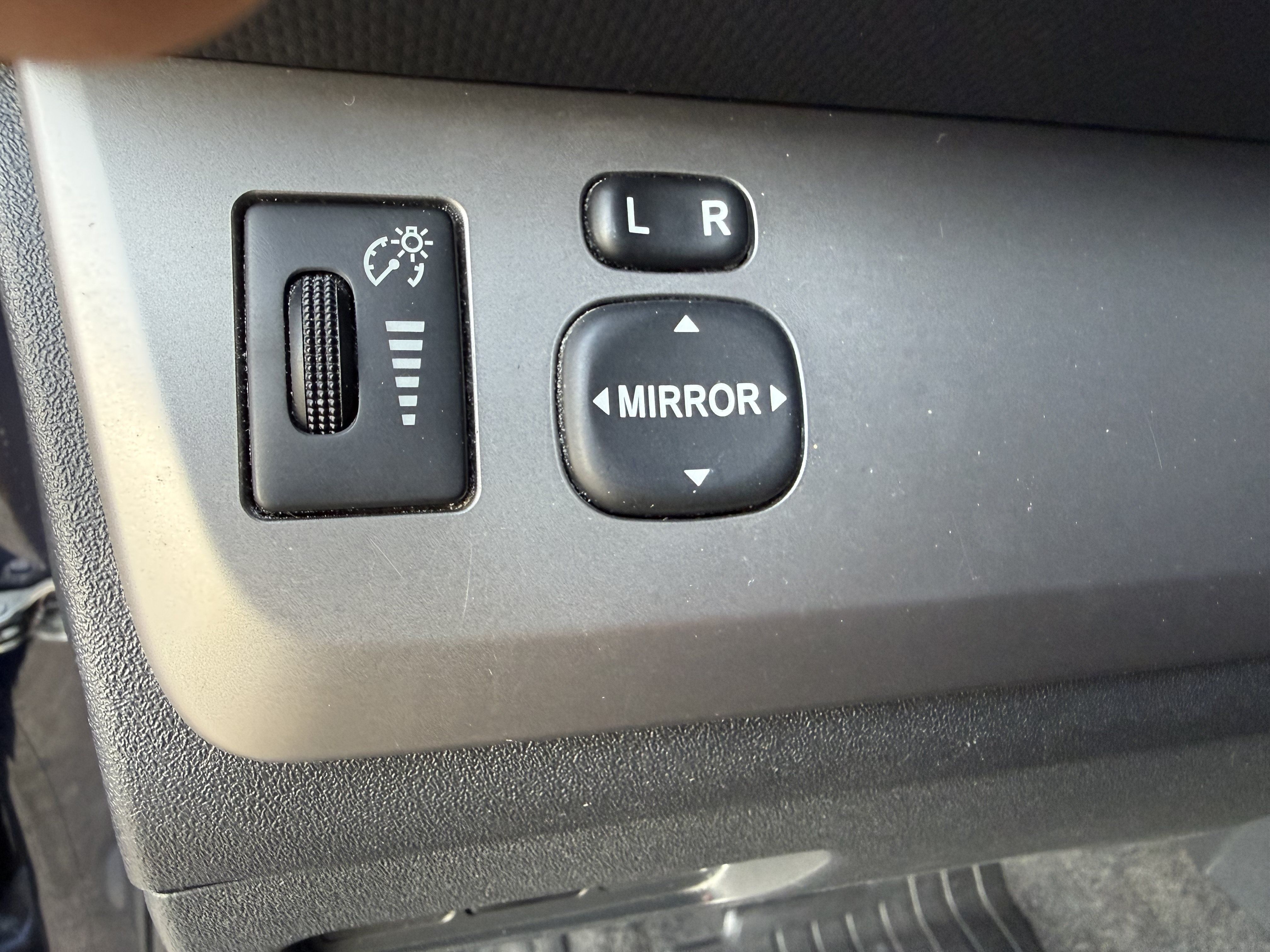 Used 2014 Scion xB FWD image 17