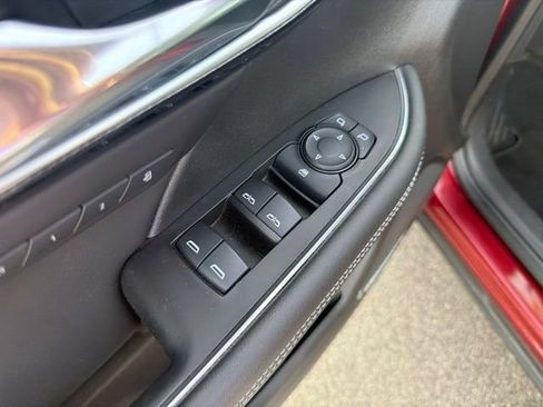 Used 2021 Buick Envision Essence w/ Technology Package I AWD/4WD image 13