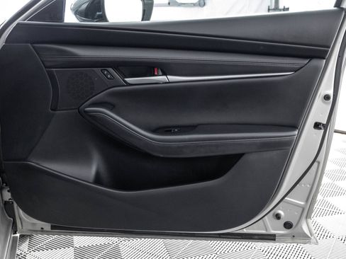 Used 2024 MAZDA MAZDA3 s FWD image 40